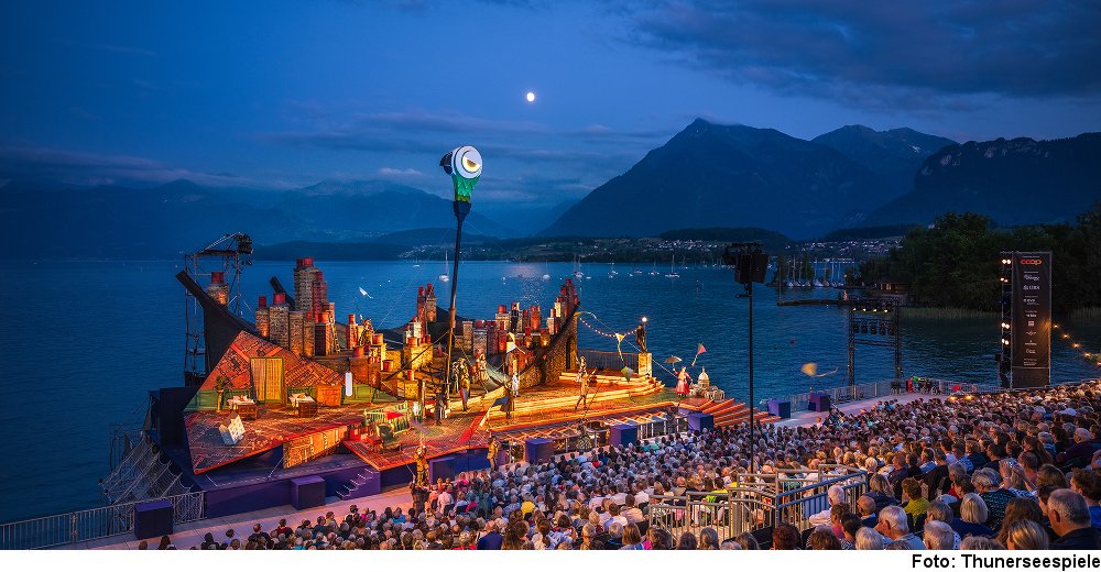 „Mary Poppins“ in Thun (Foto: Thunerseespiele)